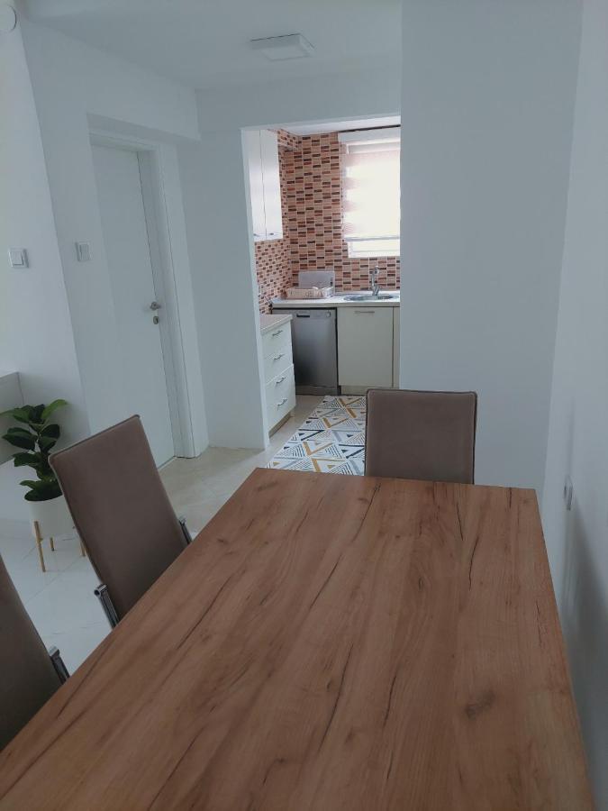 Apartments Natural And Bungalows 2 Sarajevo Luaran gambar