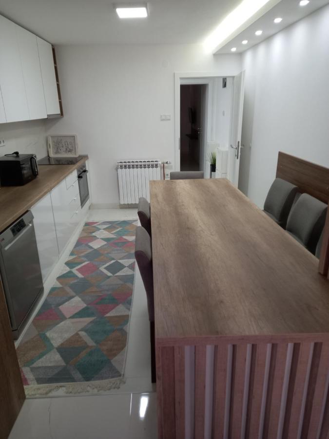 Apartments Natural And Bungalows 2 Sarajevo Luaran gambar