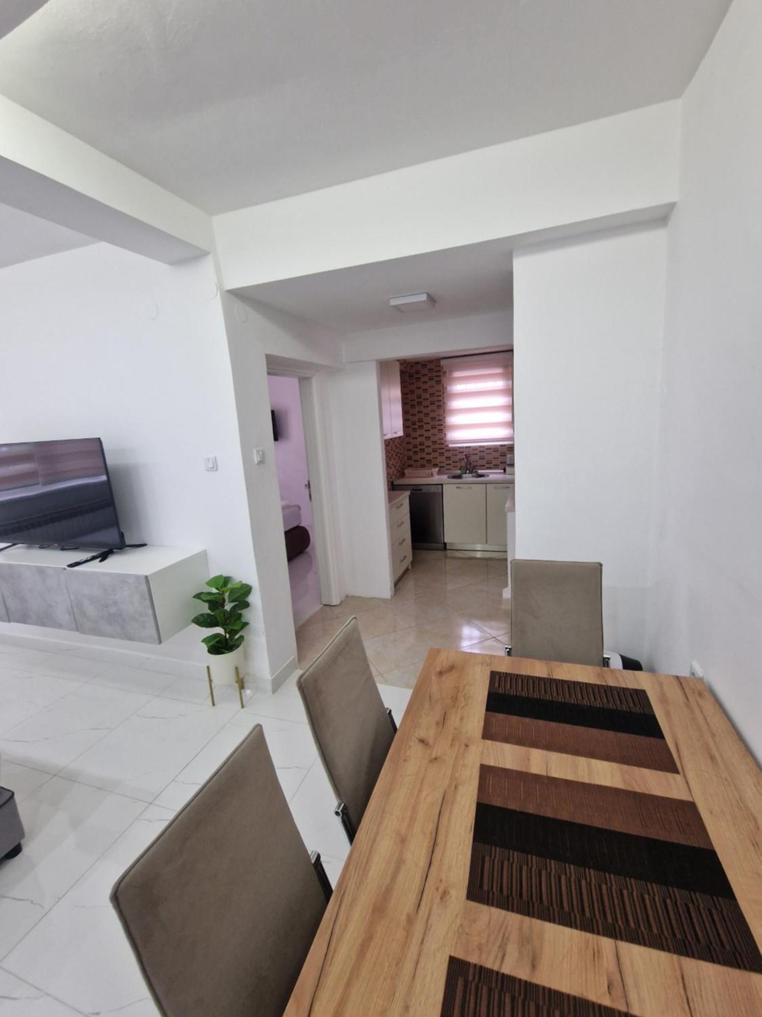 Apartments Natural And Bungalows 2 Sarajevo Luaran gambar
