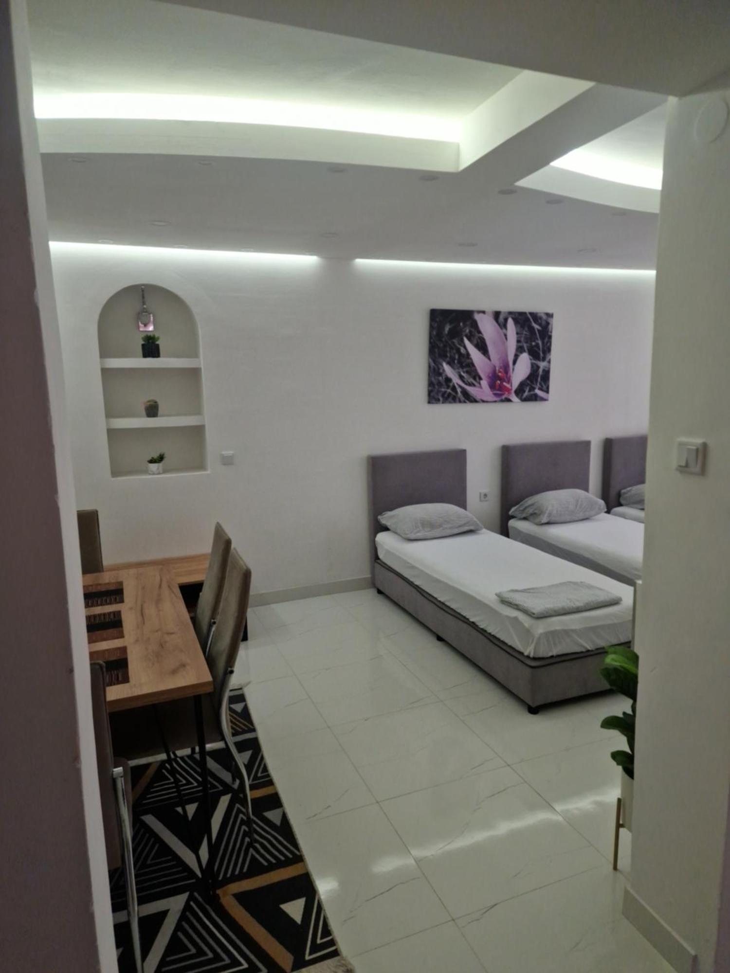 Apartments Natural And Bungalows 2 Sarajevo Luaran gambar