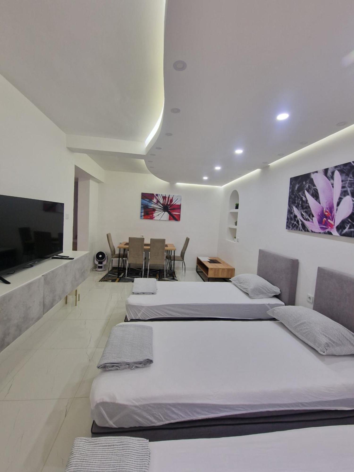 Apartments Natural And Bungalows 2 Sarajevo Luaran gambar