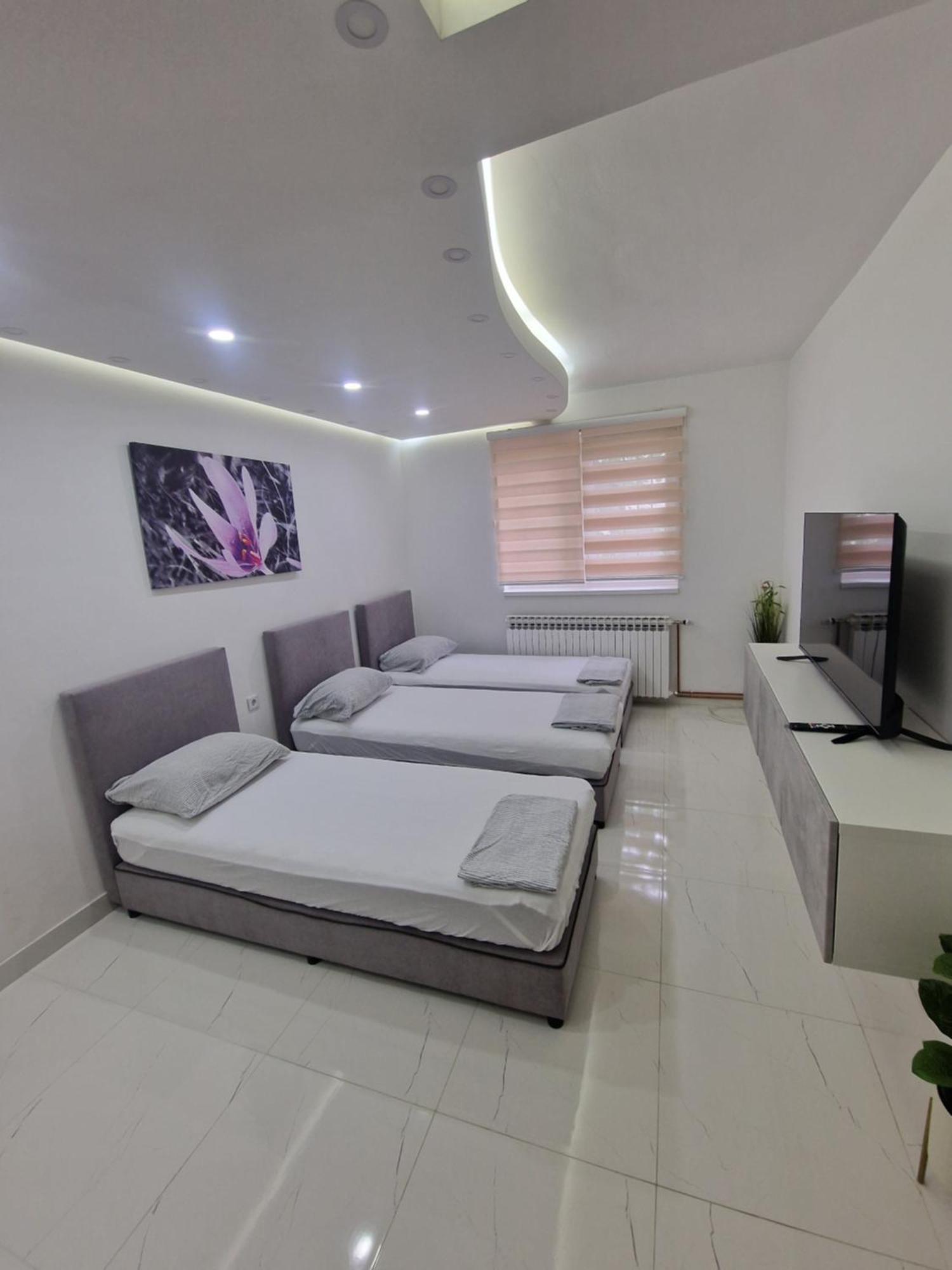 Apartments Natural And Bungalows 2 Sarajevo Luaran gambar