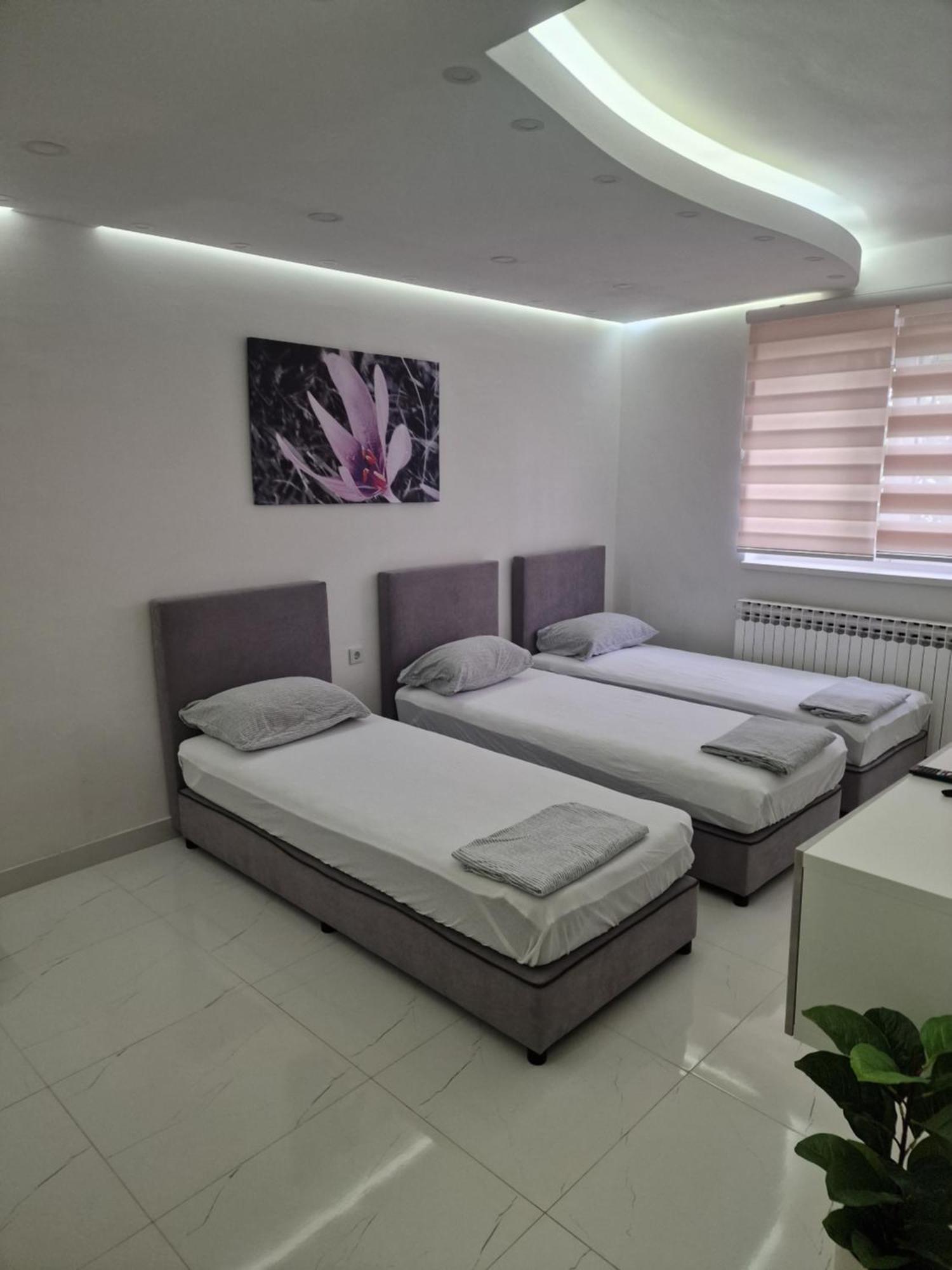 Apartments Natural And Bungalows 2 Sarajevo Luaran gambar