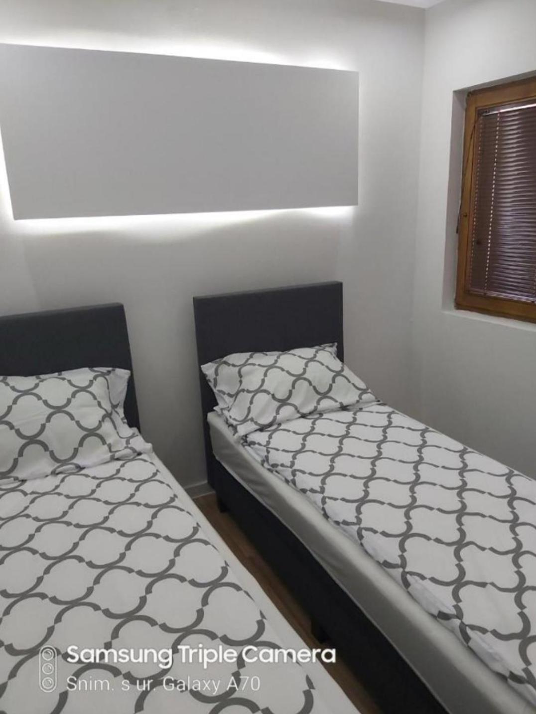 Apartments Natural And Bungalows 2 Sarajevo Bilik gambar