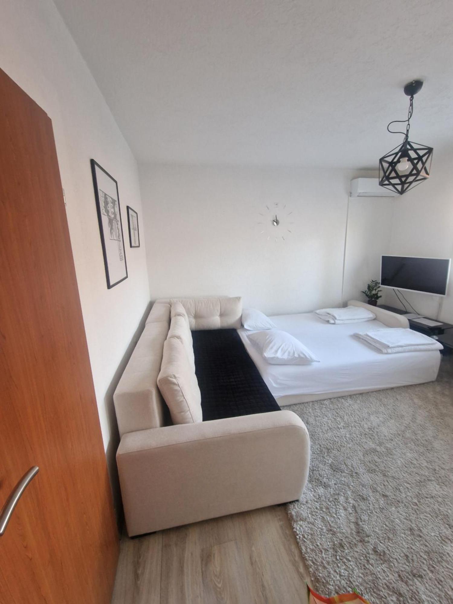 Apartments Natural And Bungalows 2 Sarajevo Bilik gambar